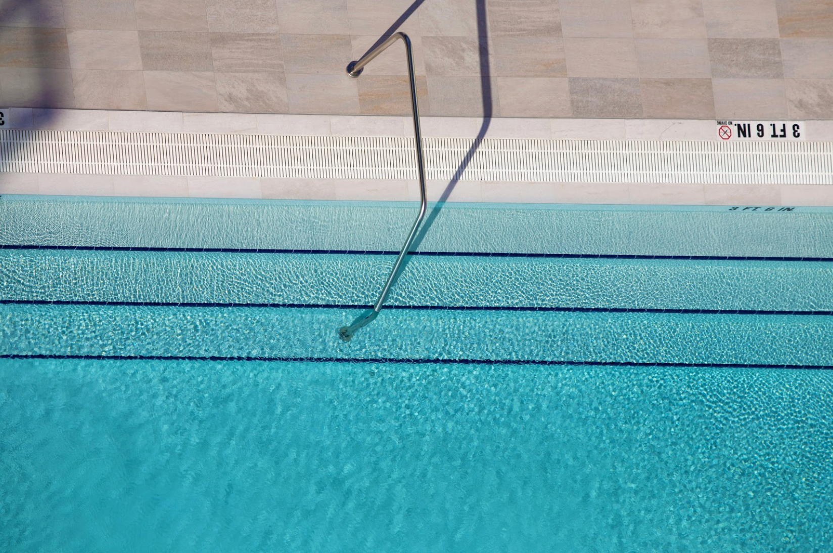 Pool Service Advertising Ideas: 29 Proven Ways to Grow Your Business